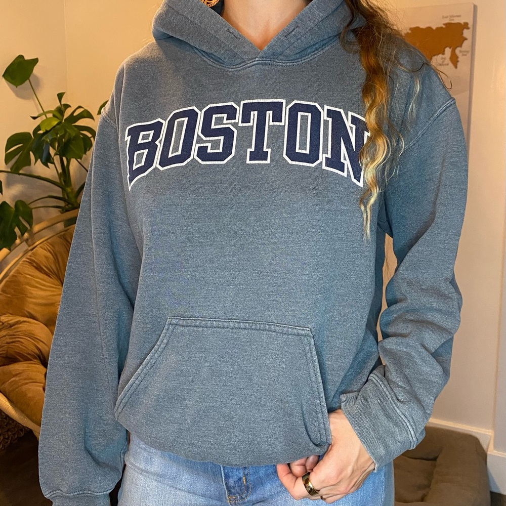 Boston Hoodie Gildan Heavy Blend Pullover Sweatshirt Small Gray College Style